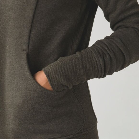 LULULEMON SCUBA HOOIE III IN HEATHERED DEEP CAMO SIZE 10 - Picture 5 of 6